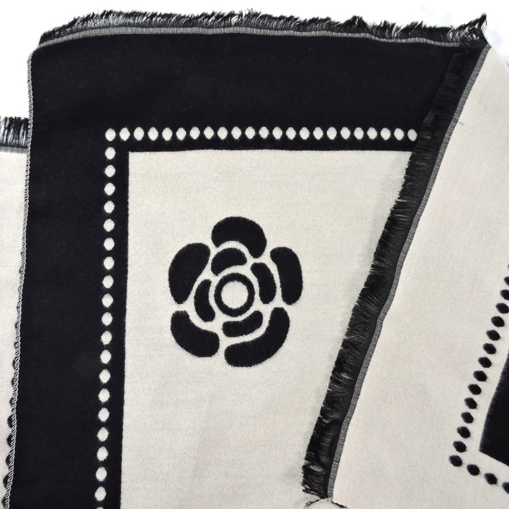 100%  BLACK & BEIGE CASHMERE WOMENS FASHION COMFORT WRAP 24"X72" - Picture 4 of 4